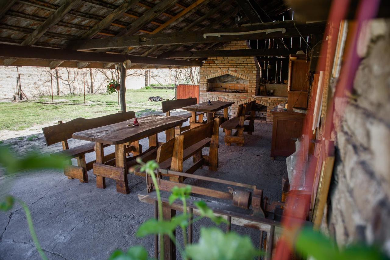 苏博蒂察Dumalux Garden公寓 外观 照片